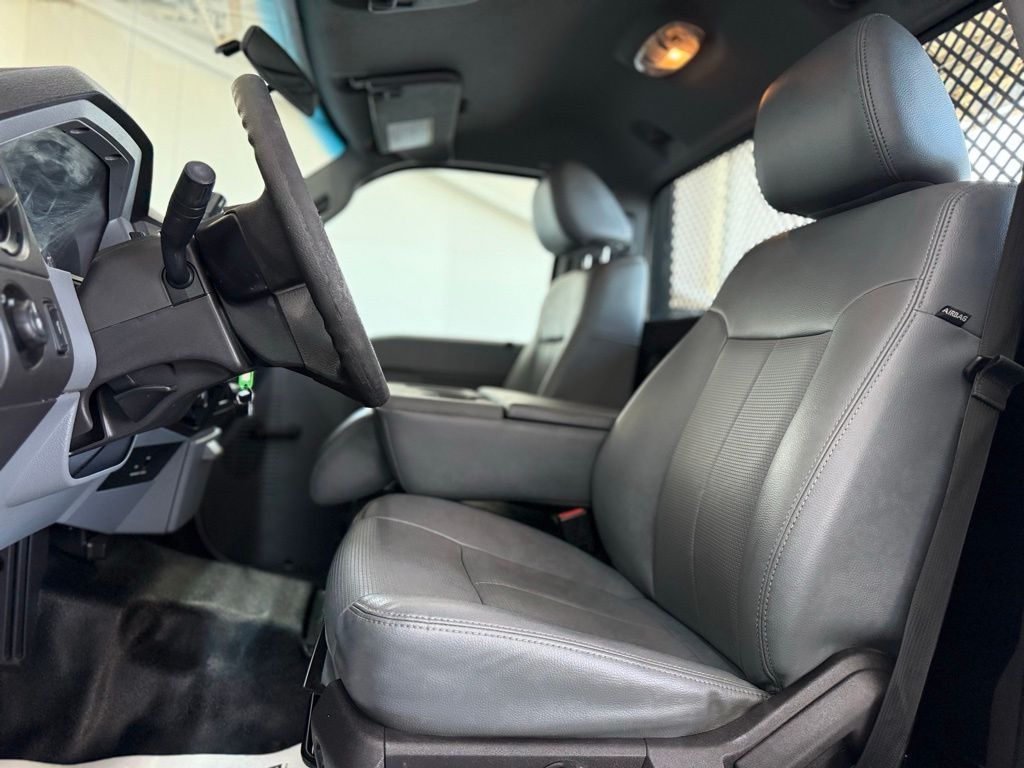 2015 Ford F-450 Super Duty Chassis Cab XL - Photo 20