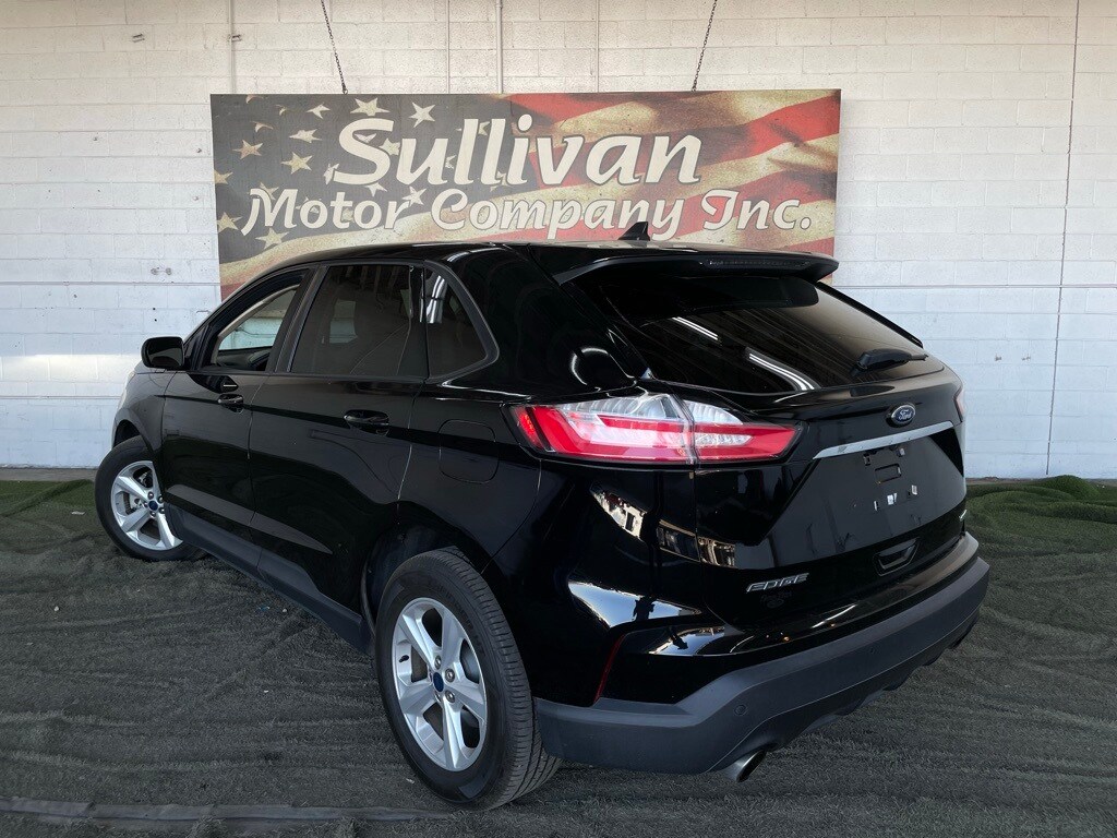 2020 Ford Edge SE photo 2