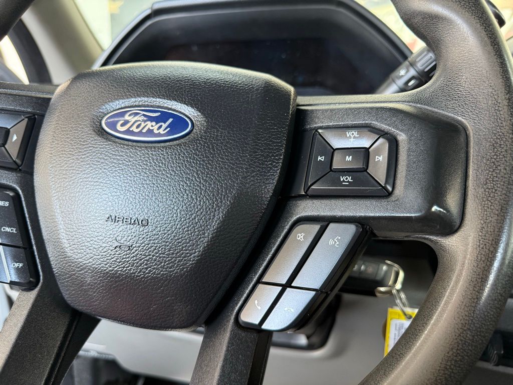 2020 Ford F-350 Super Duty Chassis Cab XL - Photo 16