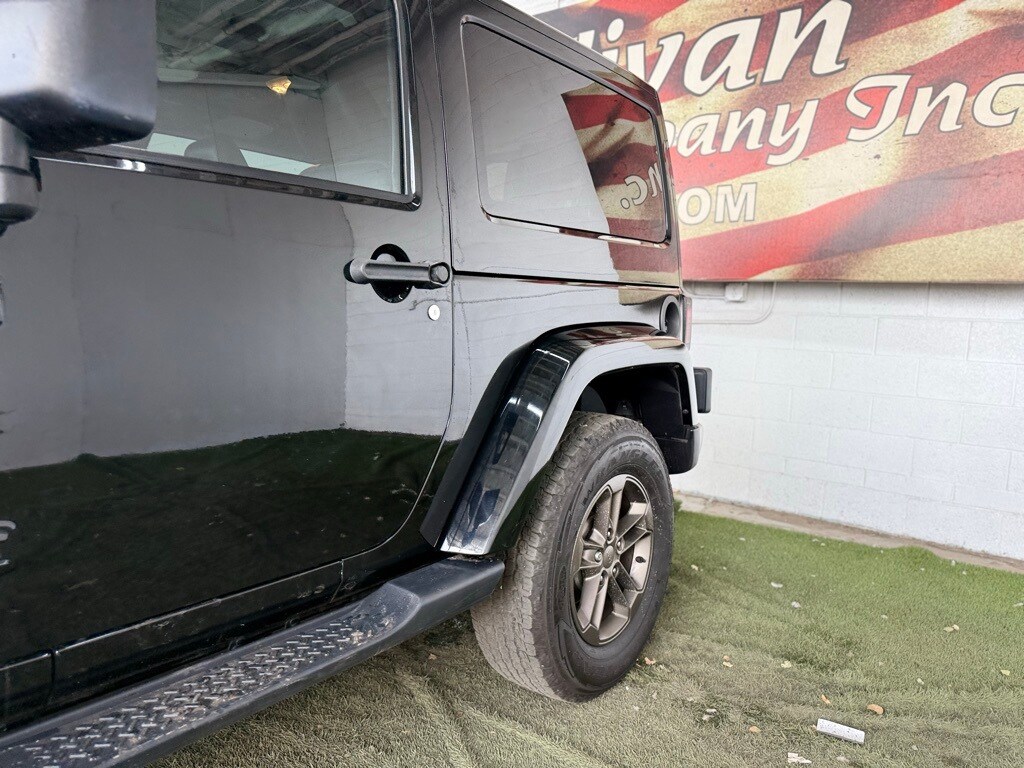 2016 Jeep Wrangler Sahara photo 2