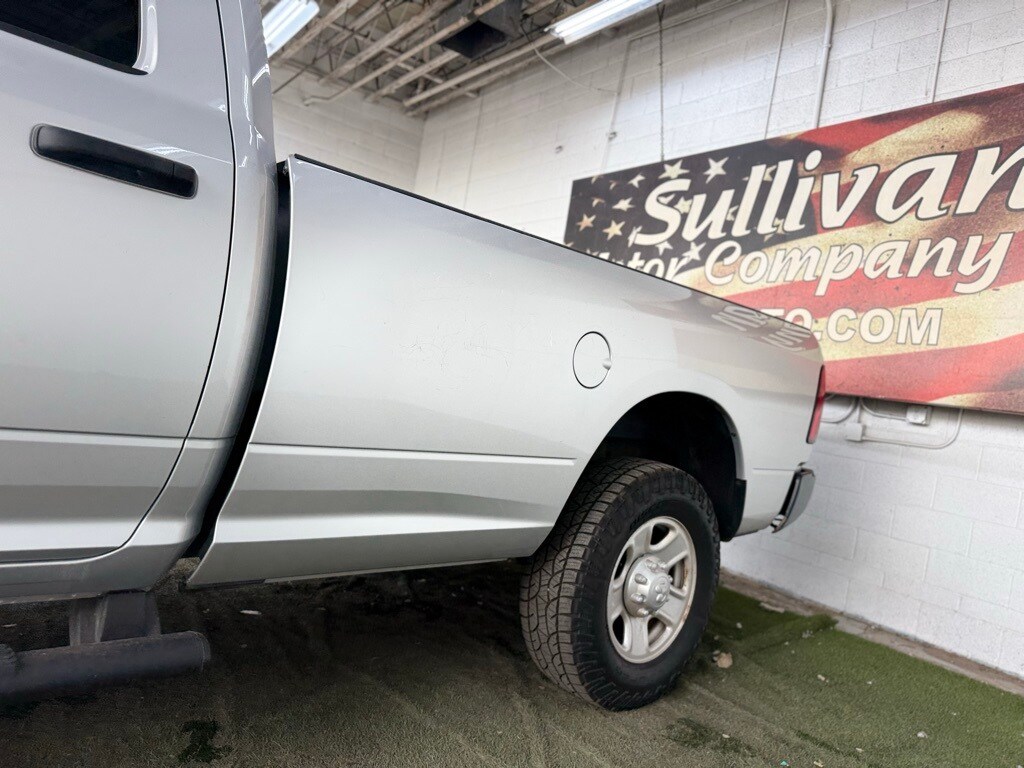 2017 Ram 3500 Tradesman photo 2