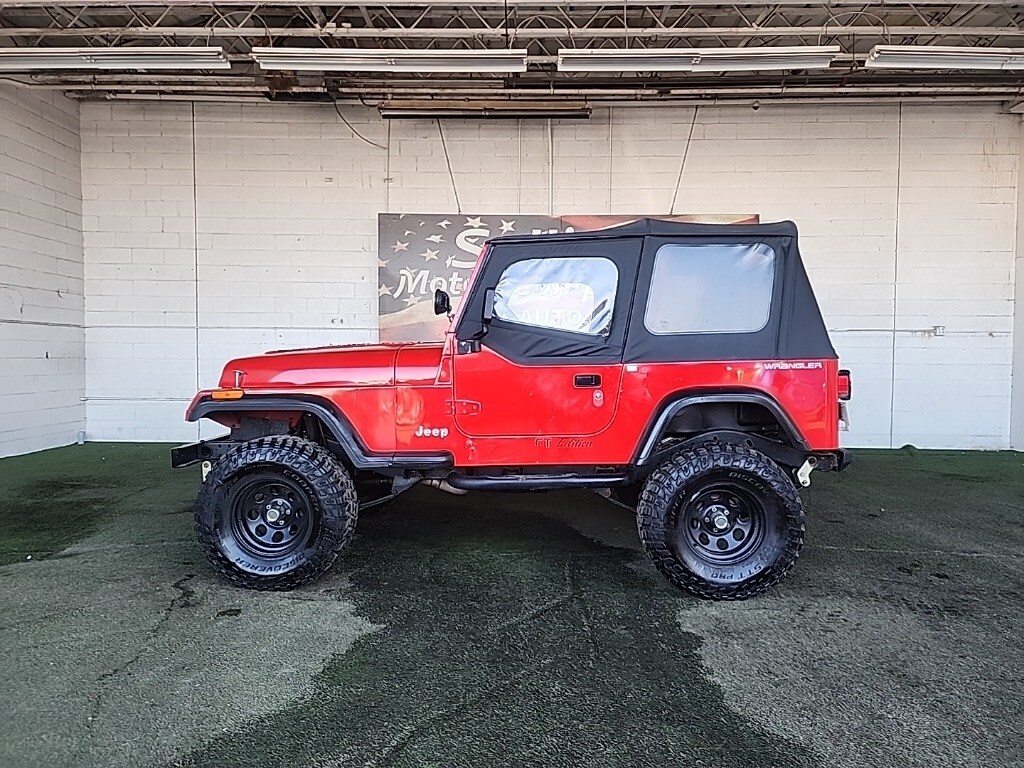 1994 Jeep Wrangler S photo 2