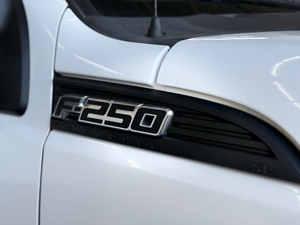 2016 Ford F-250 XL photo 4