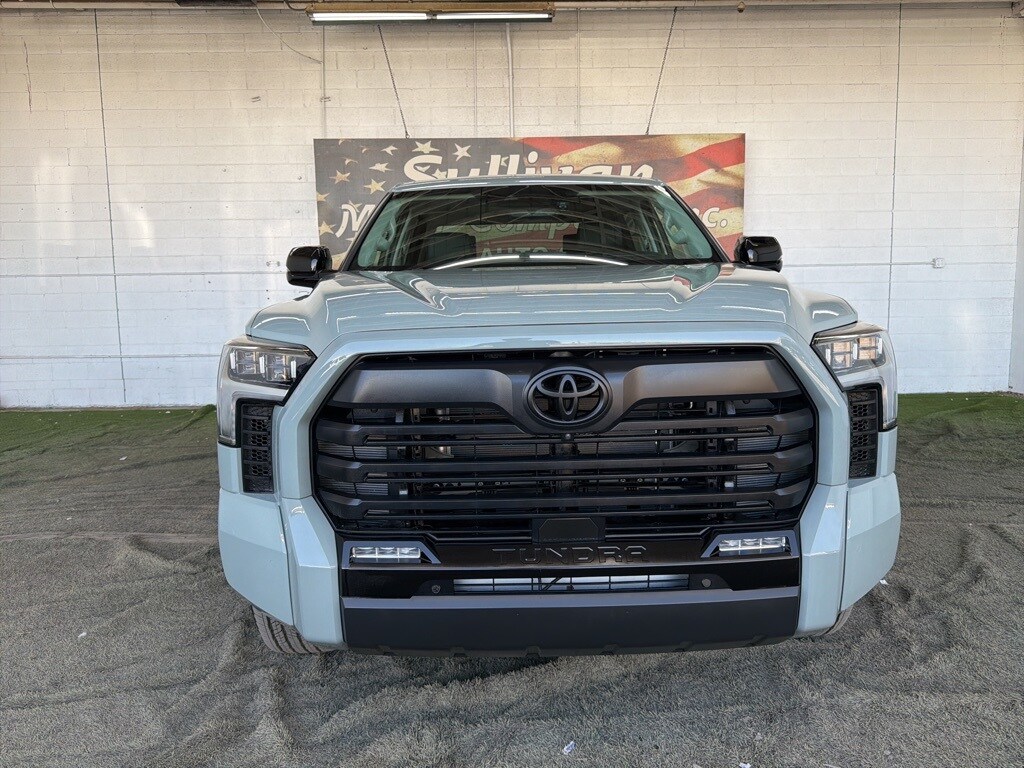 2024 Toyota Tundra Limited photo 3