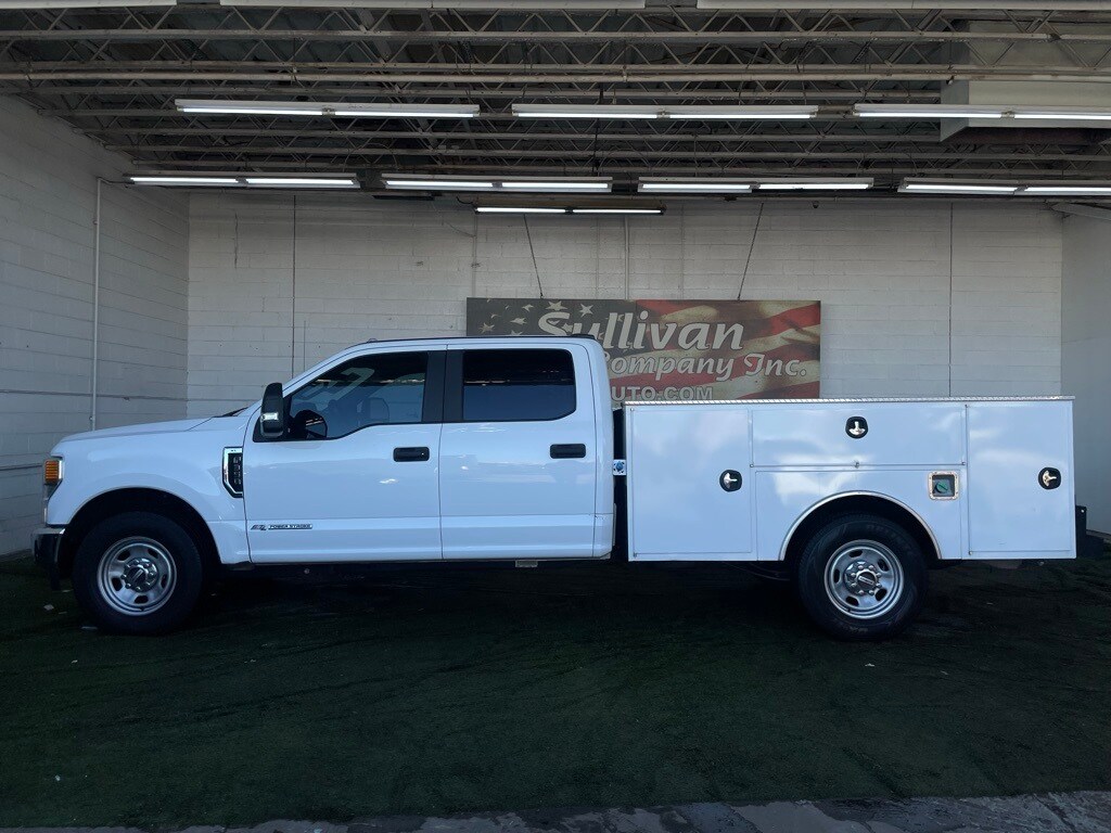 2022 Ford F-350 XL photo 2