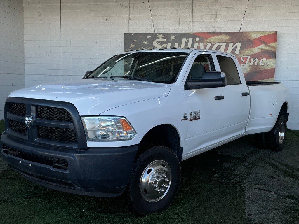2016 Ram 3500 Tradesman photo 3