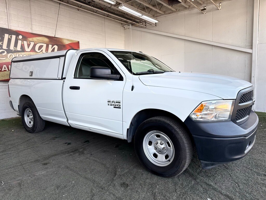 2023 Ram 1500 Classic Tradesman photo 4