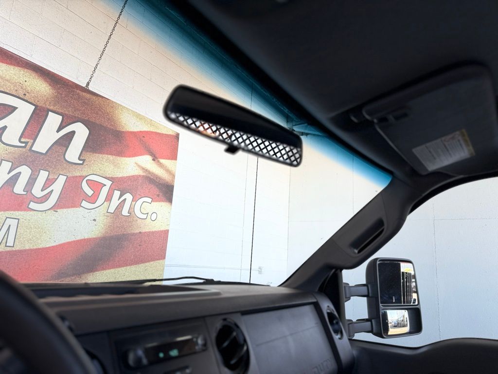 2015 Ford F-450 Super Duty Chassis Cab XL - Photo 31