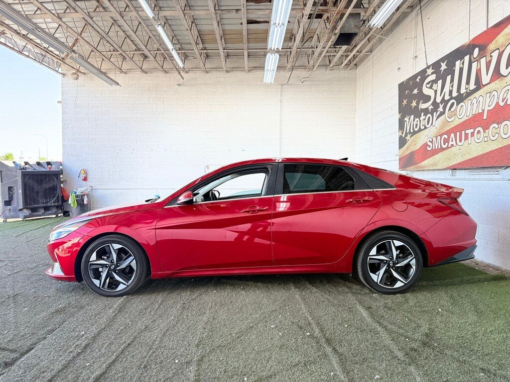 2022 Hyundai Elantra Limited photo 3