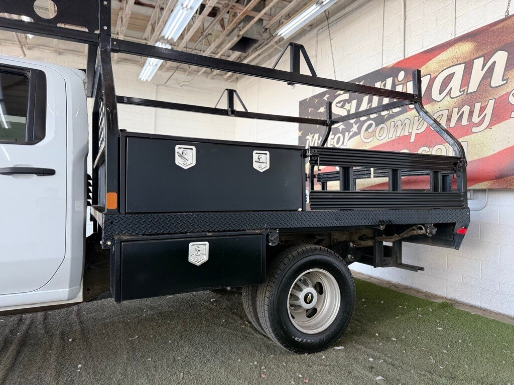 2022 Chevrolet Silverado 3500HD Work Truck photo 3