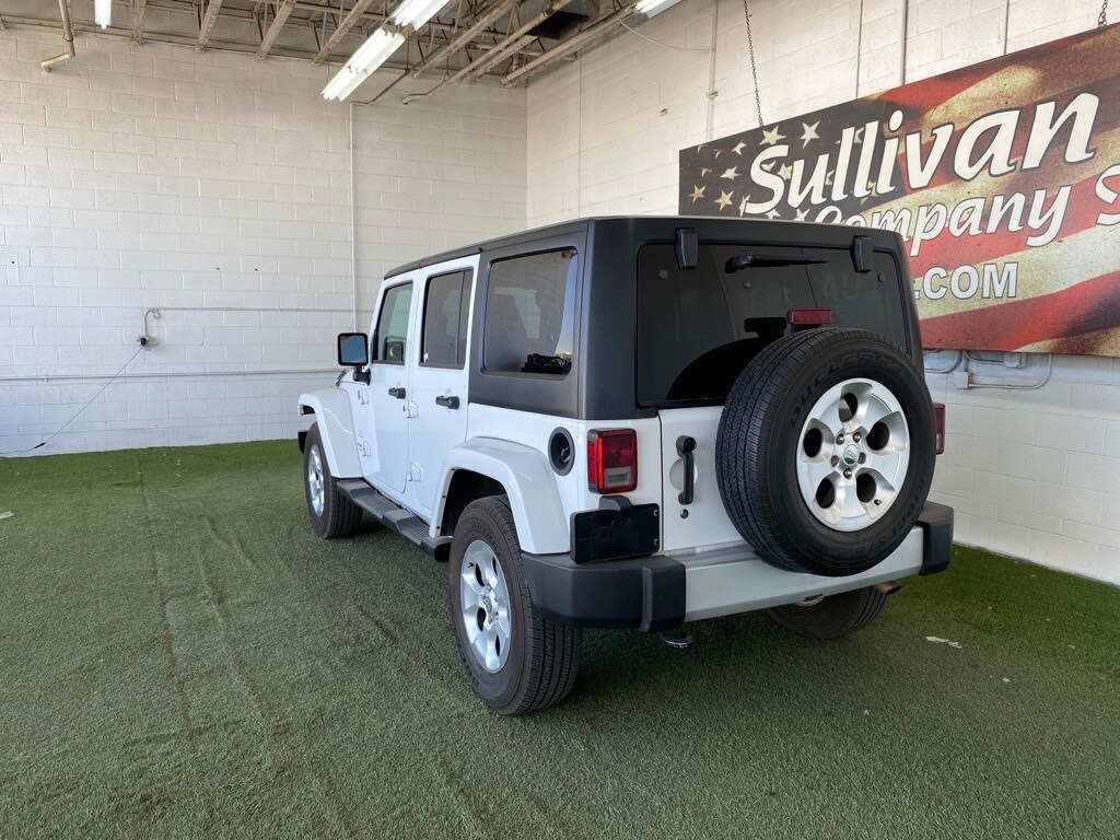 2015 Jeep Wrangler Unlimited Sahara photo 3