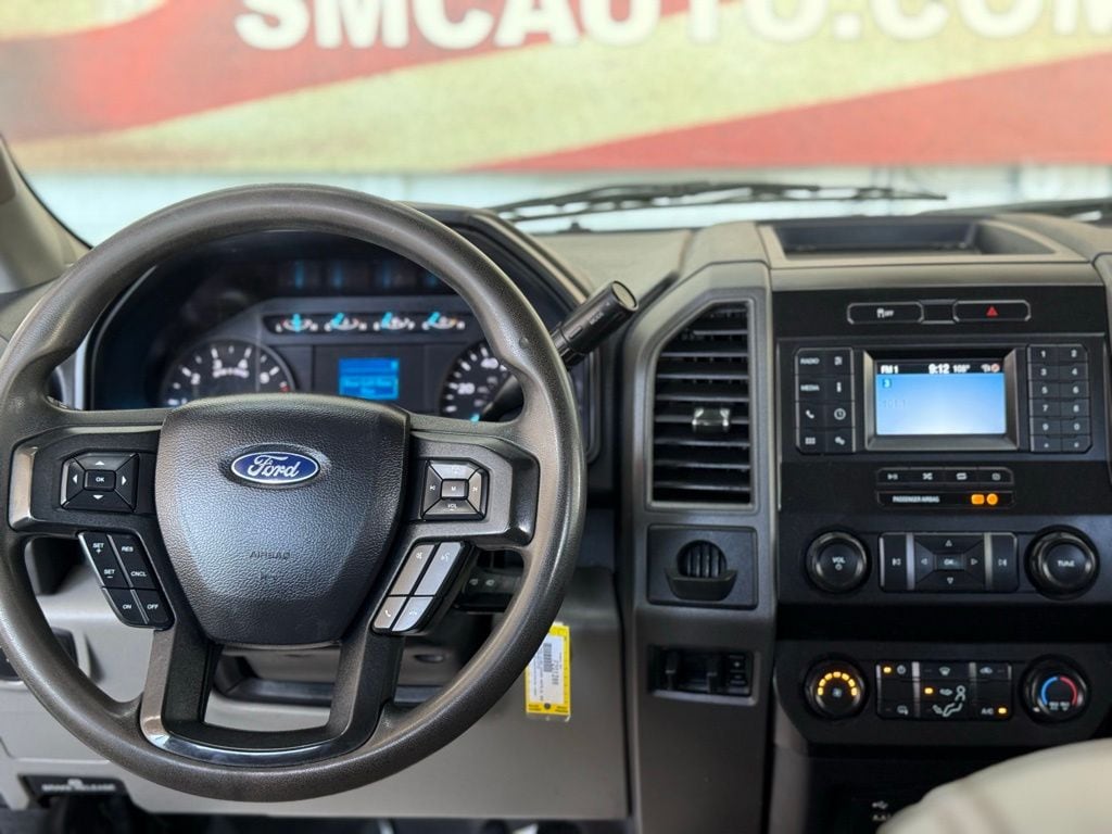 2020 Ford F-350 Super Duty Chassis Cab XL - Photo 34