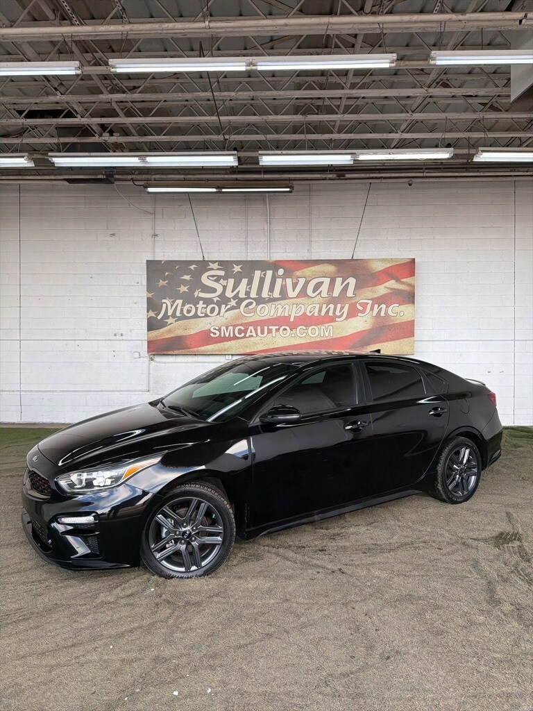 2021 Kia Forte GT-Line photo 2