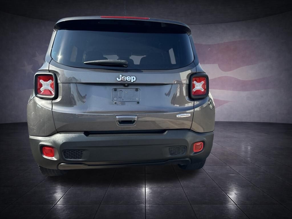 Used 2019 Jeep Renegade Latitude SUV