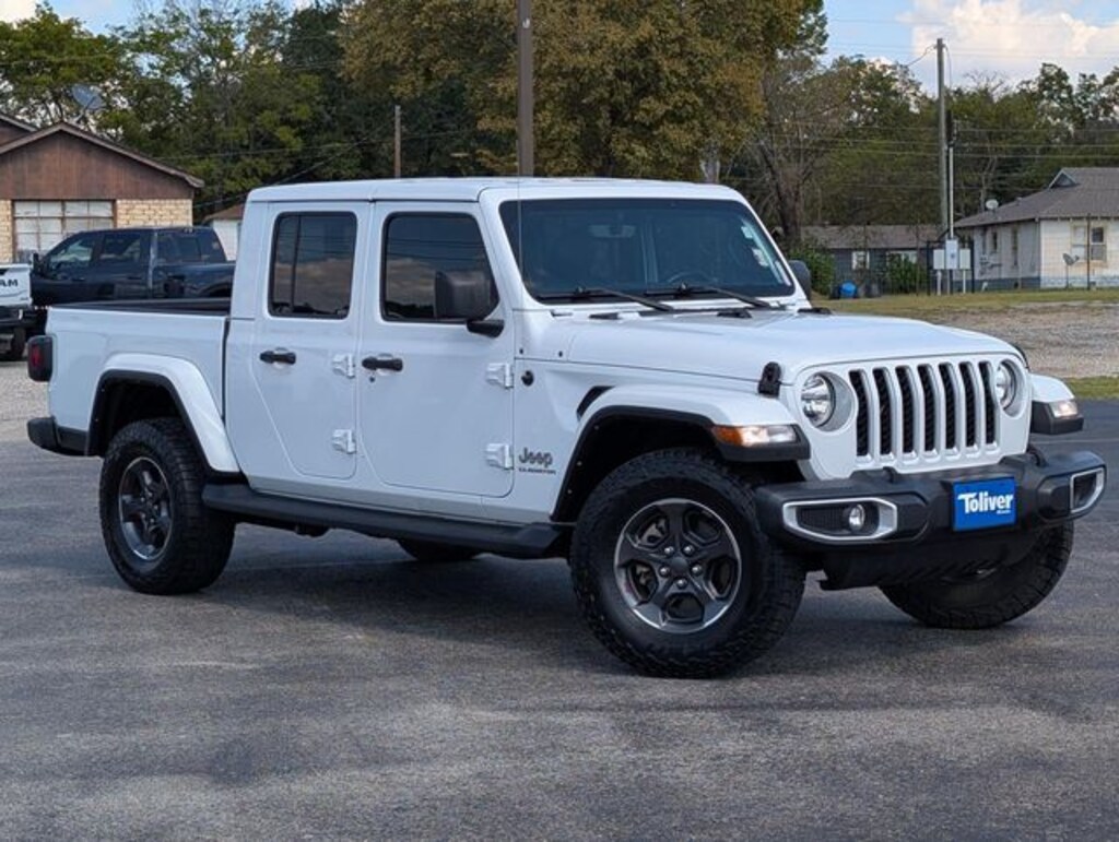 Used 2021 Jeep Gladiator Overland Truck