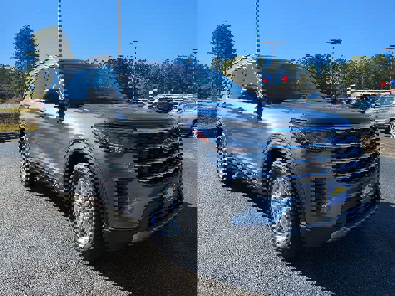 2026 Ford Explorer photo 2