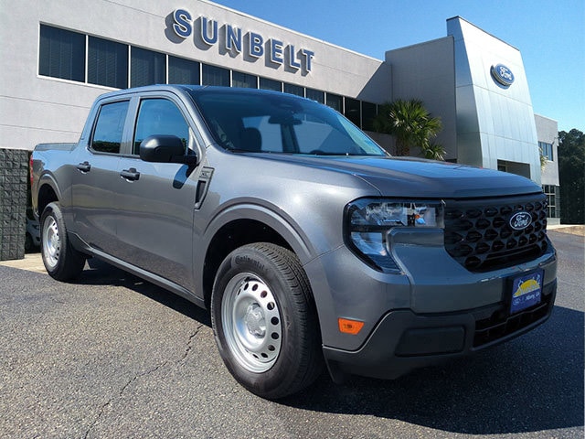 2025 Ford Maverick XL's photo