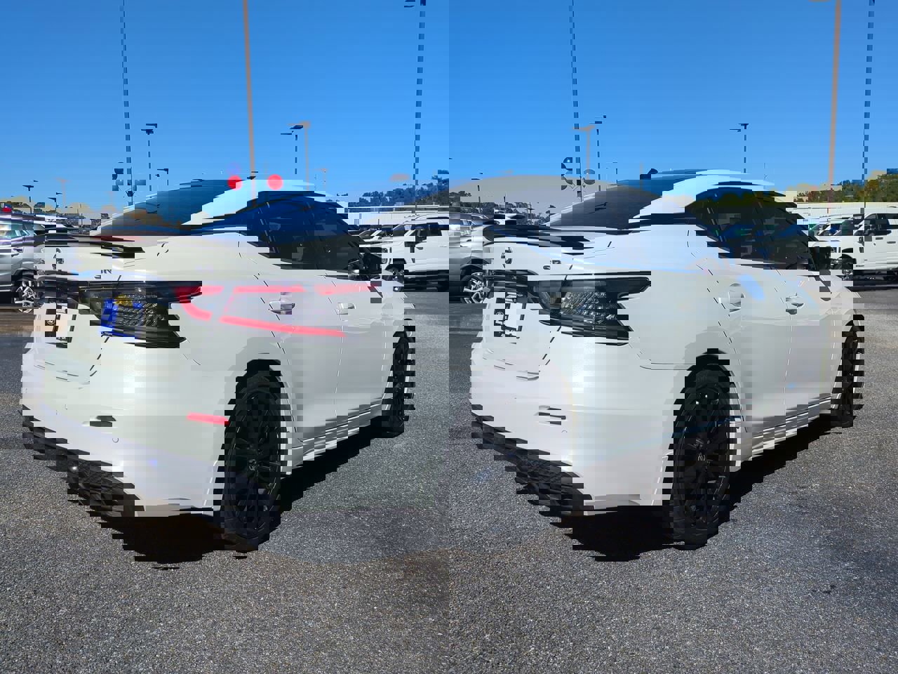 2022 Nissan Maxima SR photo 4