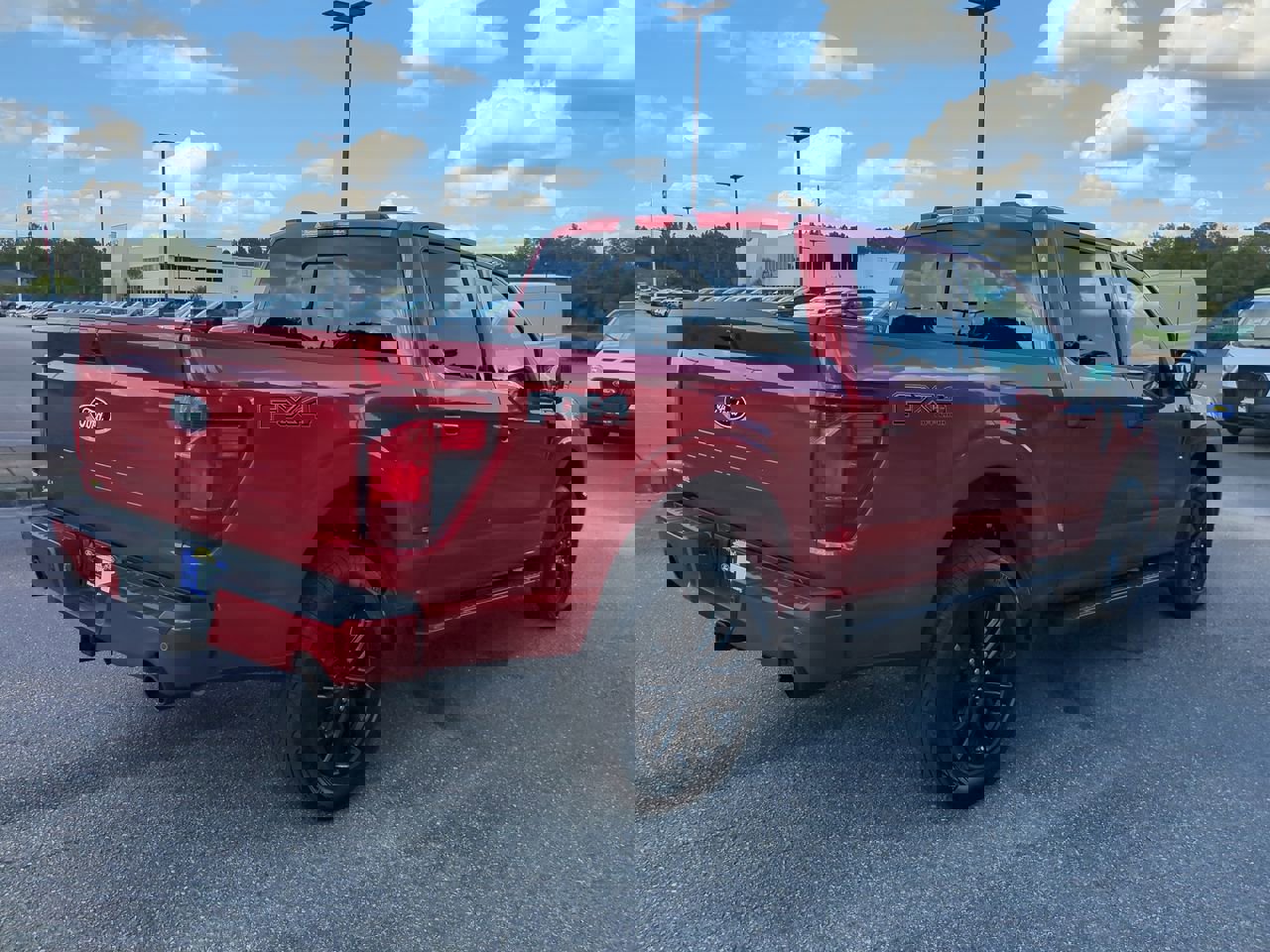 2025 Ford F-150 XLT photo 4