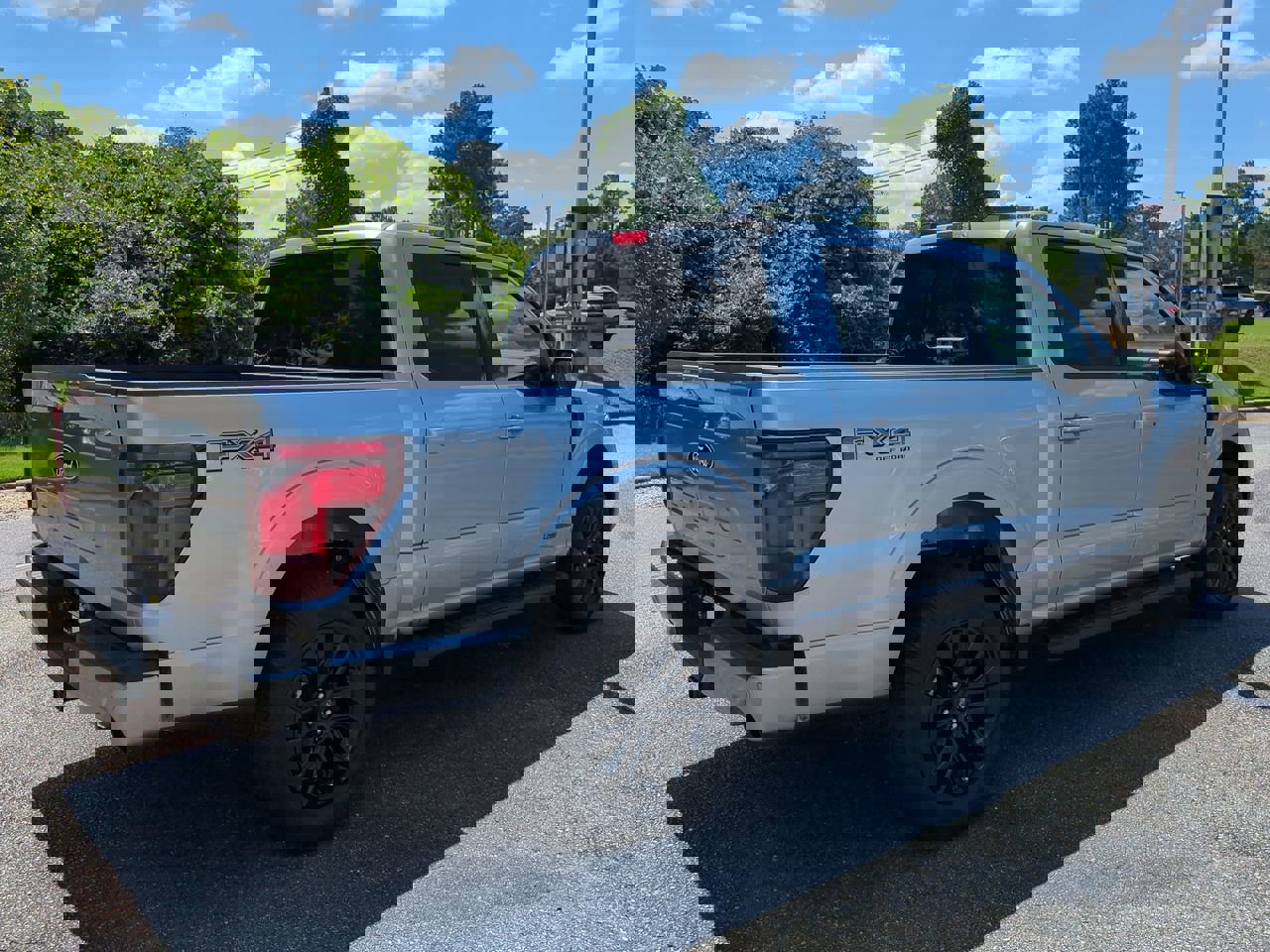 2025 Ford F-150 XLT photo 4