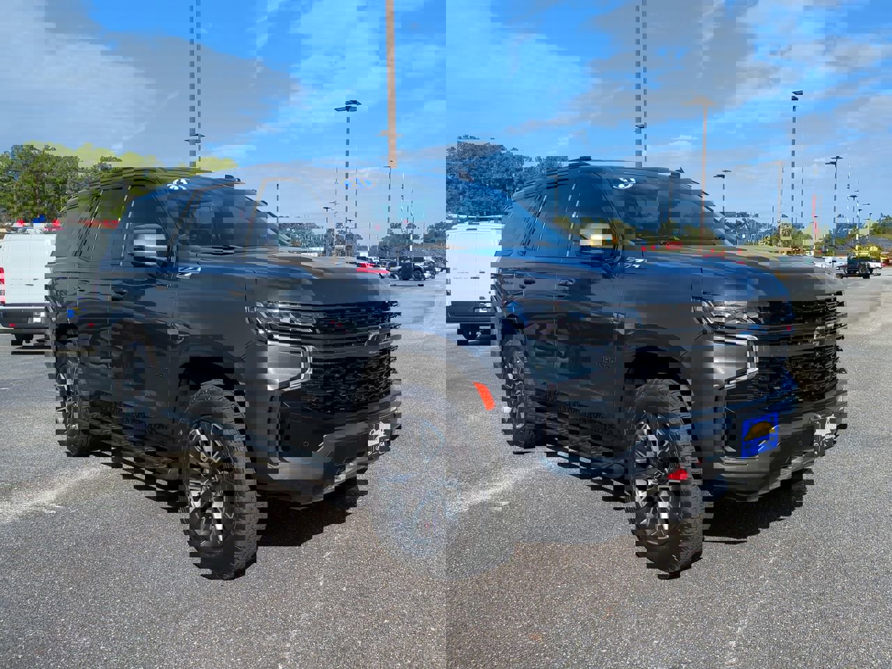 2021 Chevrolet Tahoe Z71 photo 2