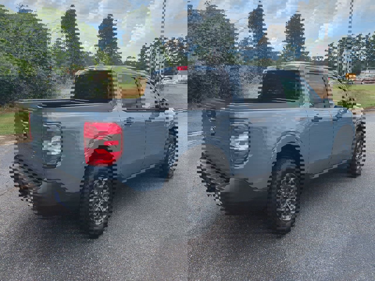 2025 Ford Maverick XLT photo 3