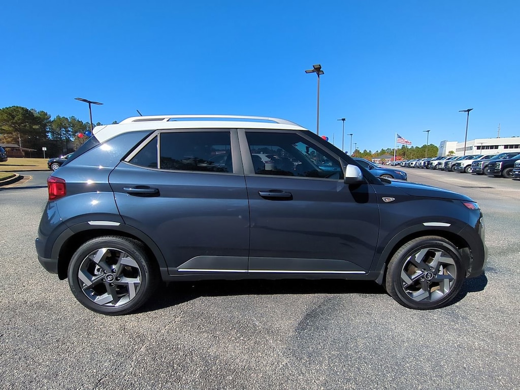 Used 2024 Hyundai Venue Limited