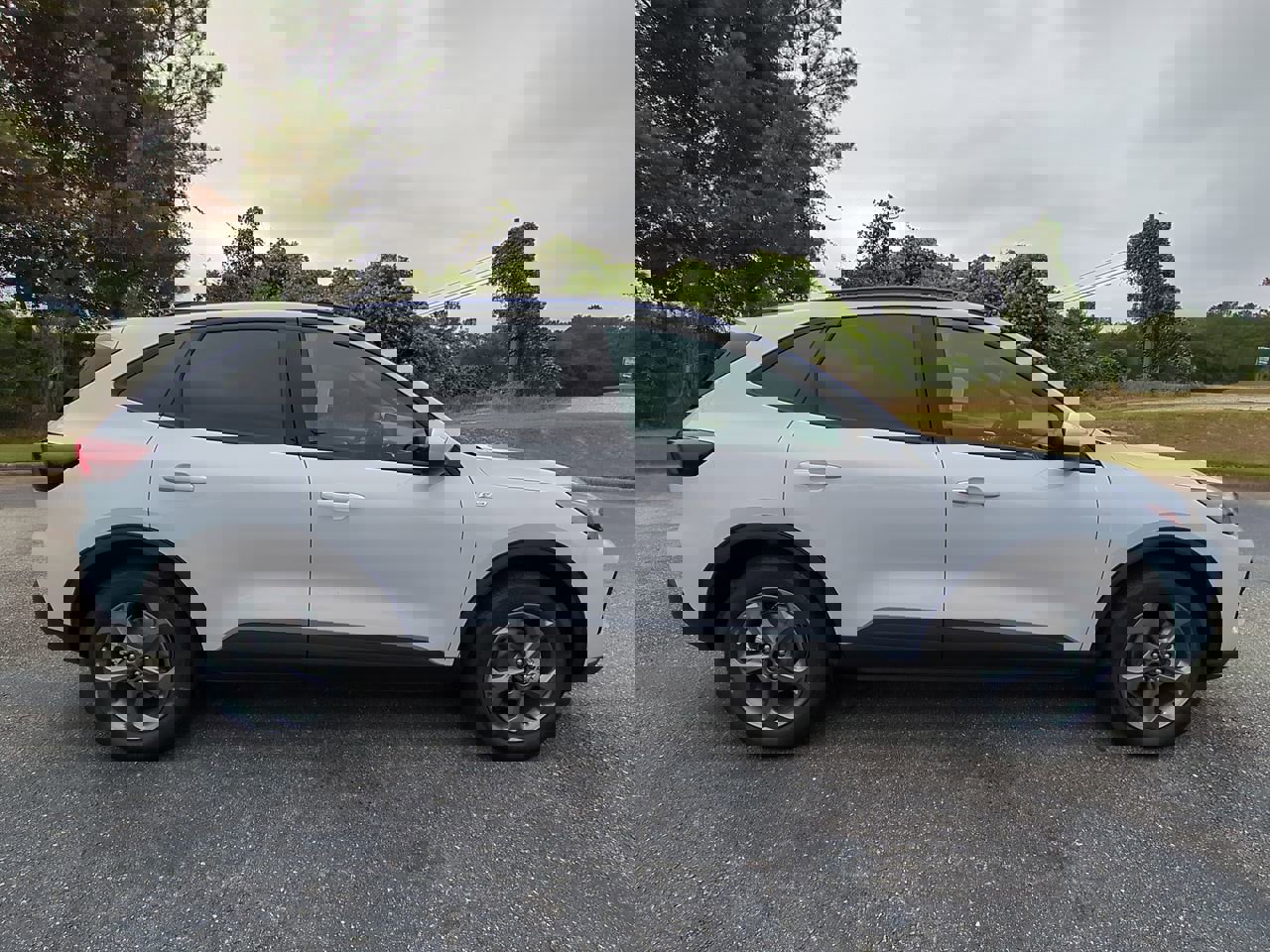 2026 Ford Escape ST-Line Select photo 3