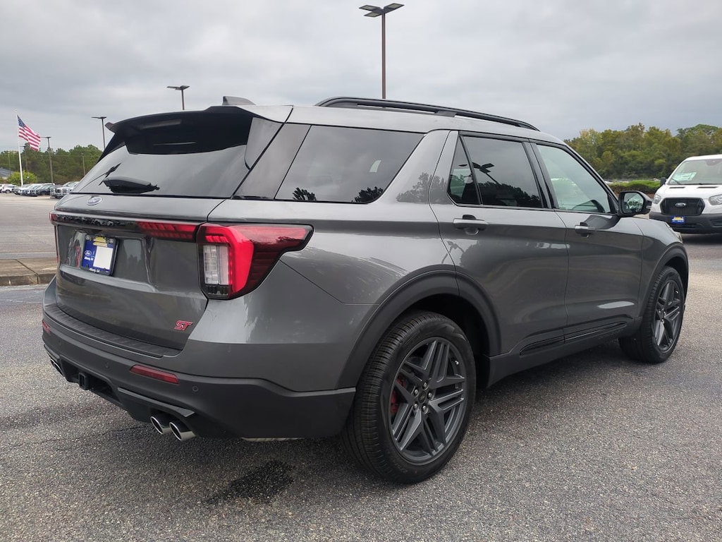 New 2025 Ford Explorer