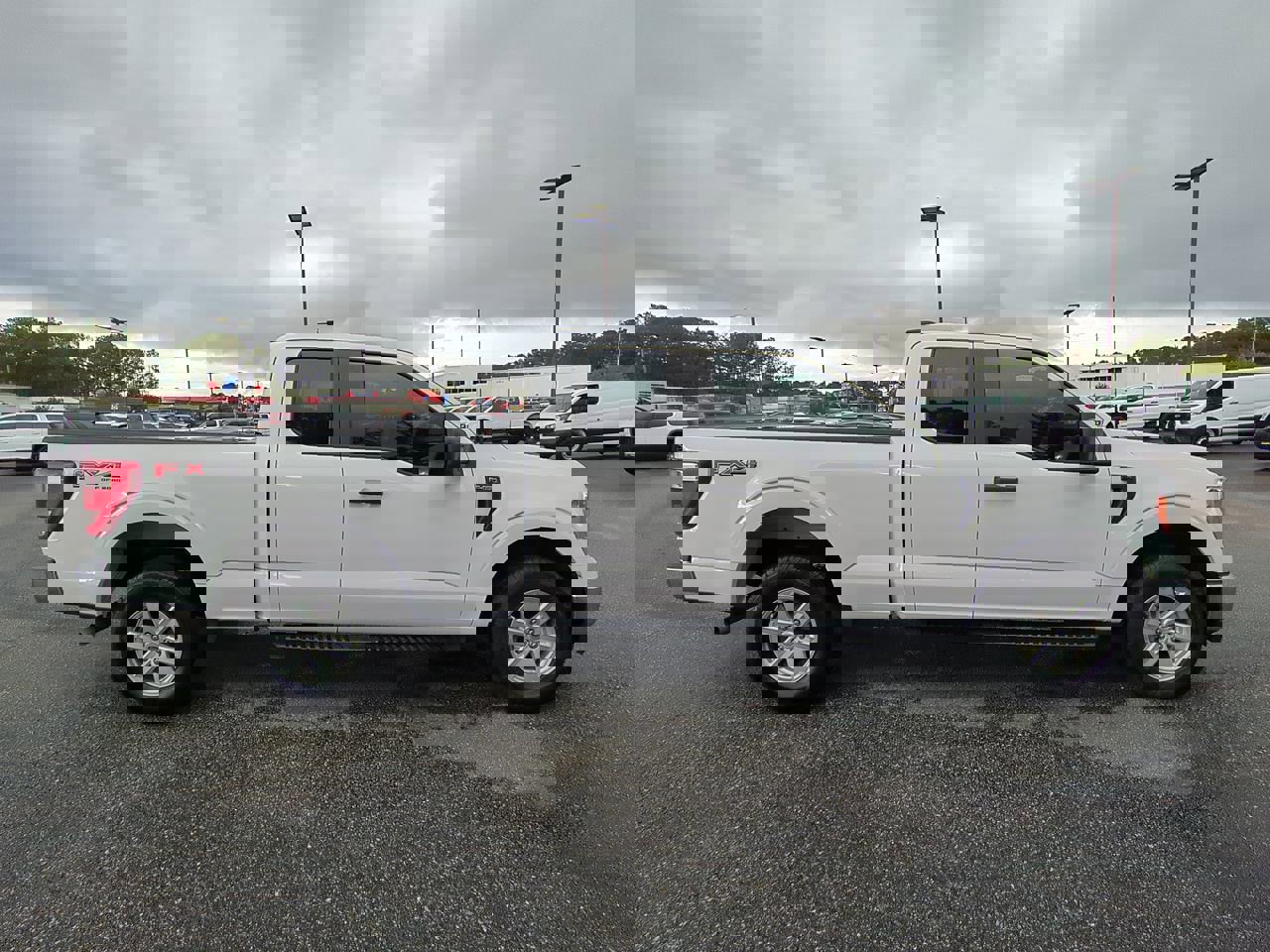 2022 Ford F-150 XL photo 2