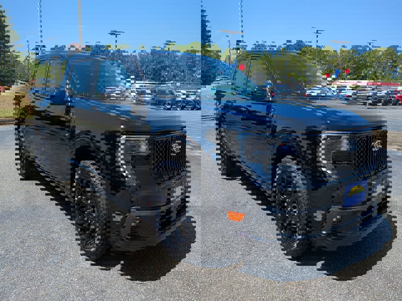 2025 Ford Maverick photo 2