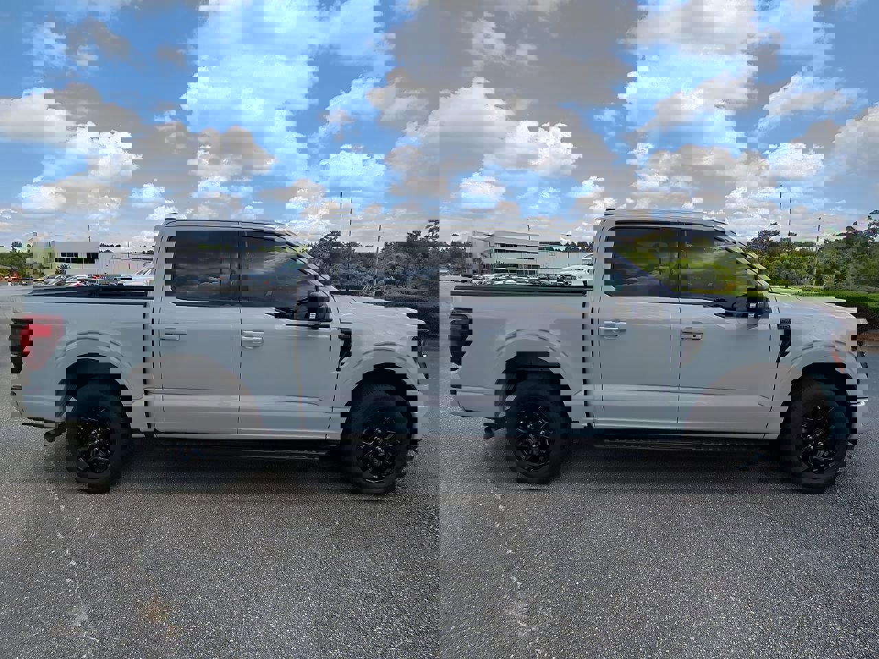 2024 Ford F-150 XLT photo 3