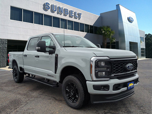2025 Ford F-250 Super Duty XL's photo