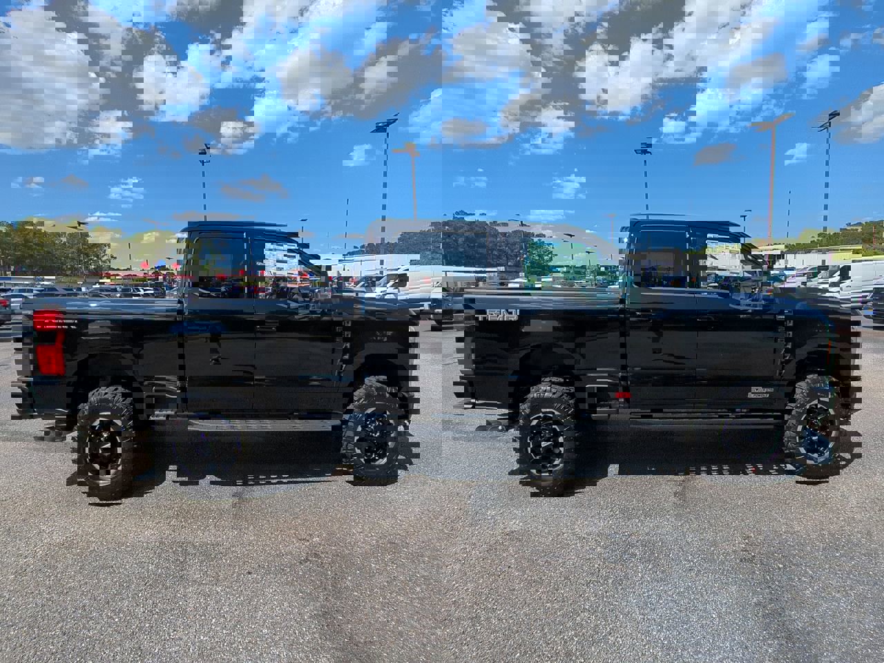 2026 Ford F-250 Lariat photo 2