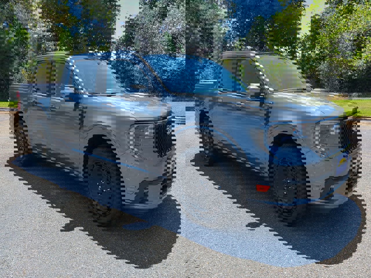 2025 Ford Maverick photo 2