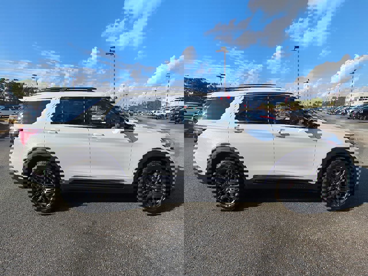 2026 Ford Explorer ST photo 3