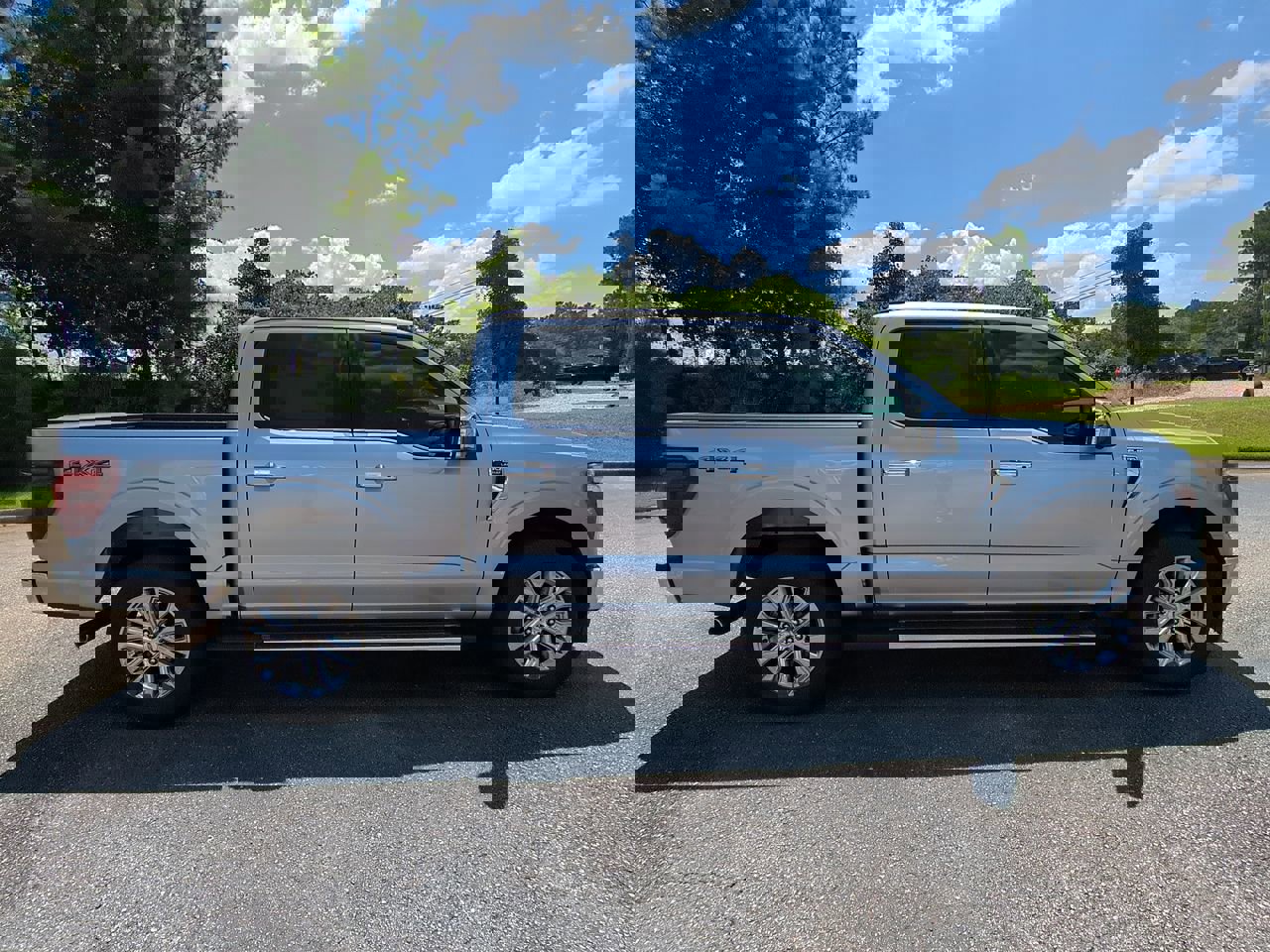 2025 Ford F-150 Lariat photo 3