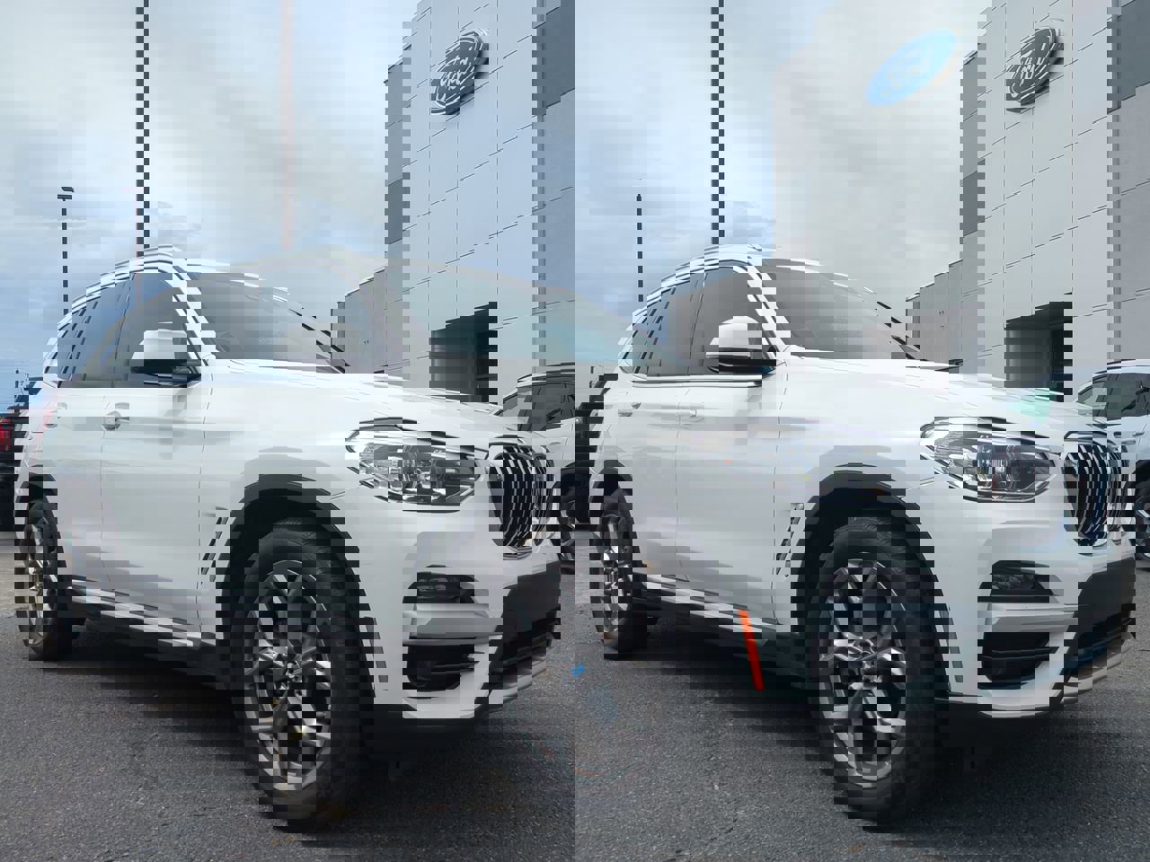 5UXTY3C01LLU70851
