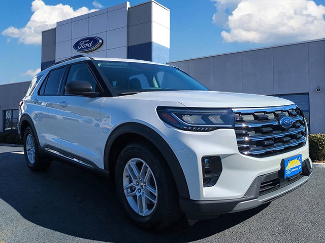 2025 Ford Explorer Active's photo