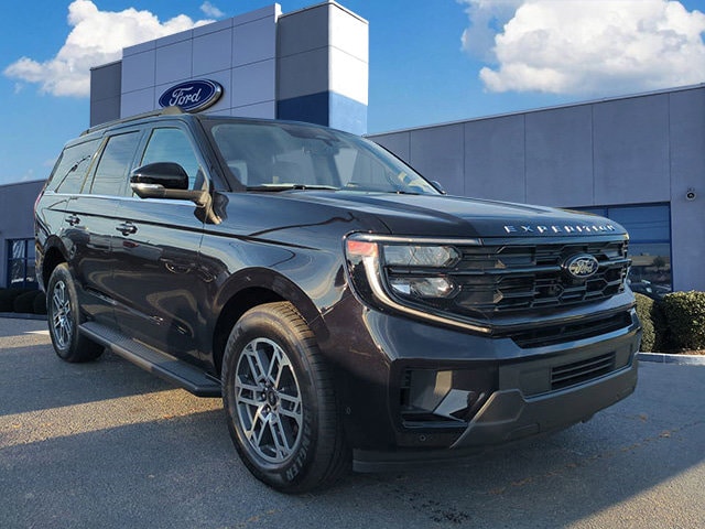2025 Ford Expedition Active's photo
