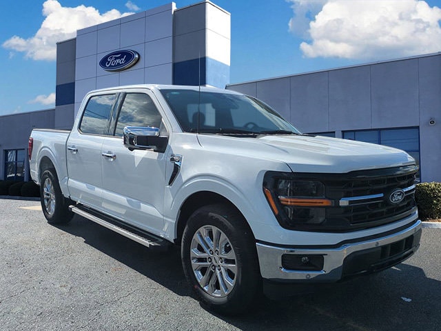 2025 Ford F-150 XLT's photo