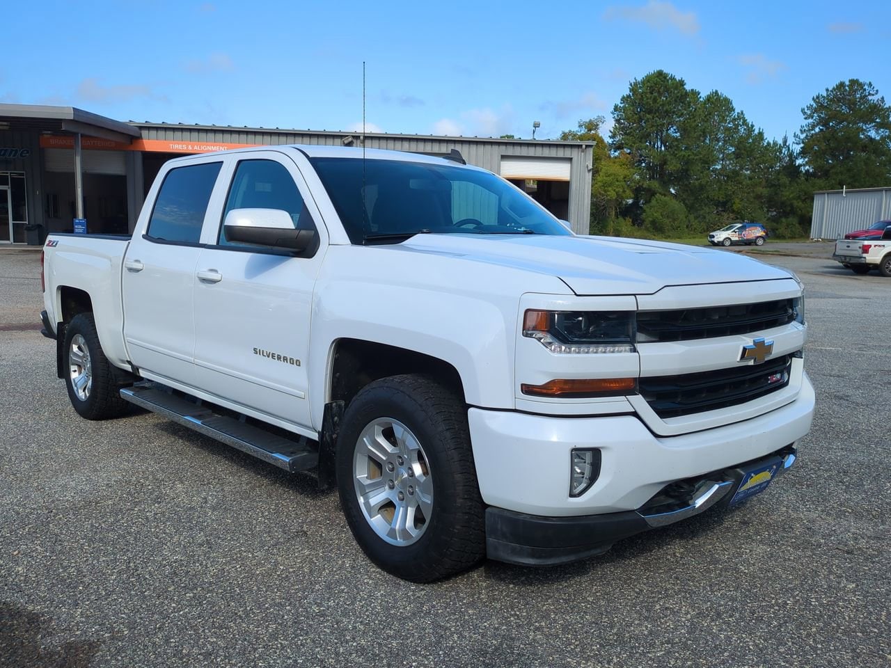 Used 2016 Chevrolet Silverado 1500 LT Z71 with VIN 3GCUKREC4GG364852 for sale in Cordele, GA