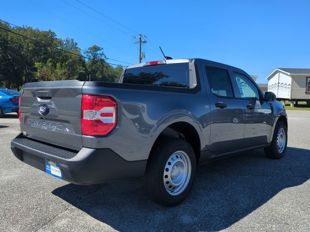 New 2025 Ford Maverick XL TRUCK