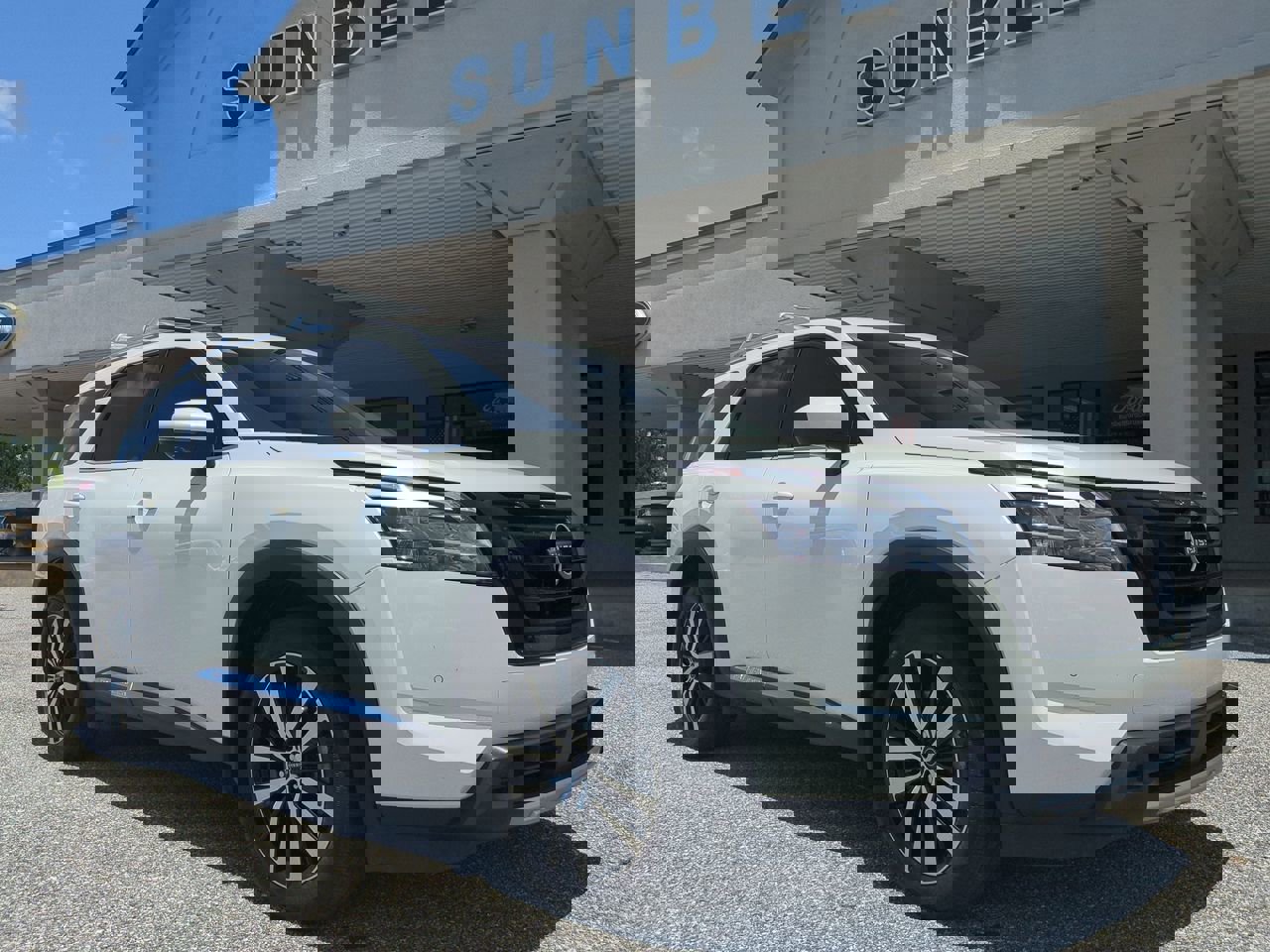 Used 2024 Nissan Pathfinder Platinum with VIN 5N1DR3DHXRC241547 for sale in Cordele, GA