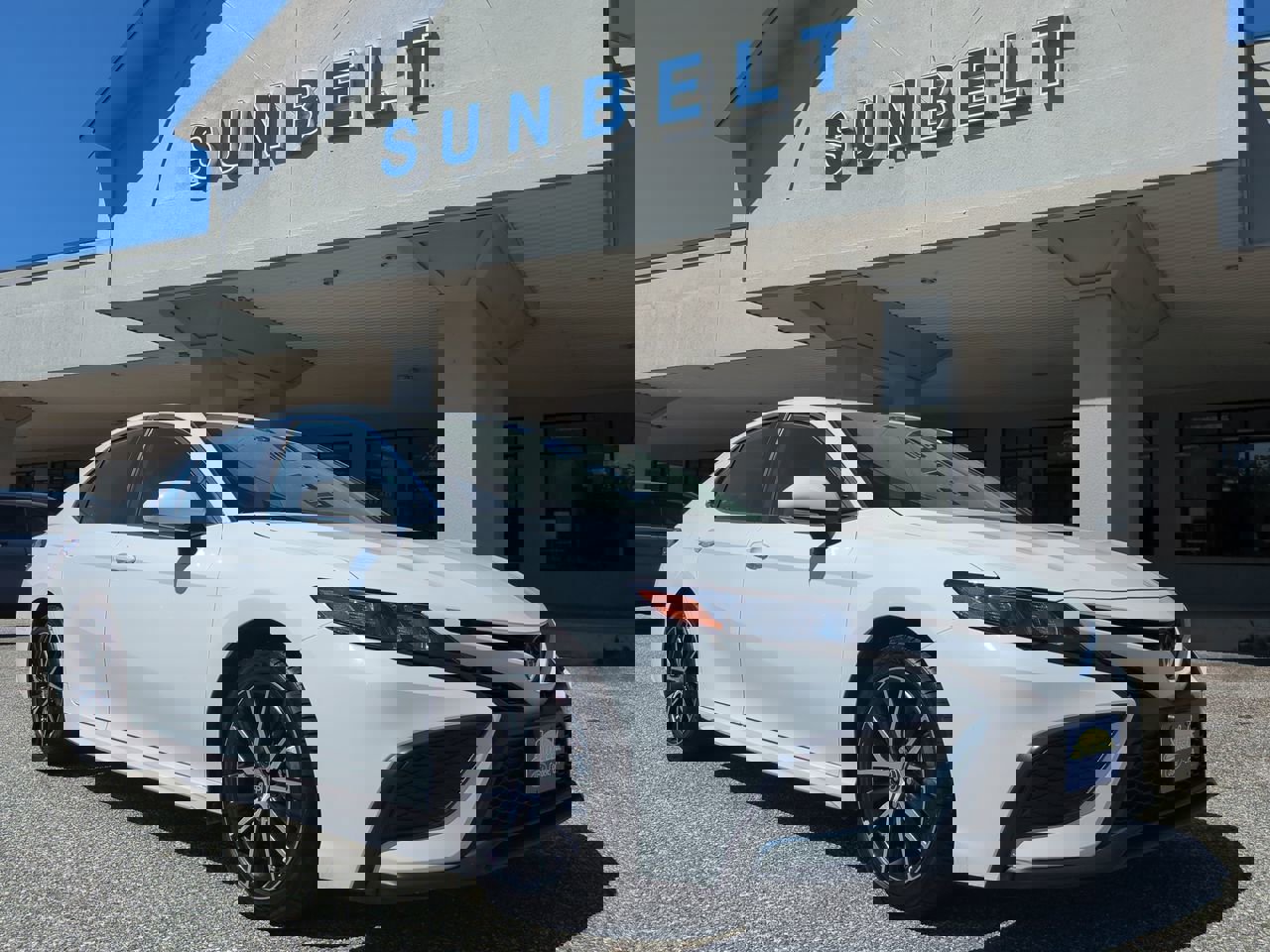 2023 Toyota Camry SE photo 2