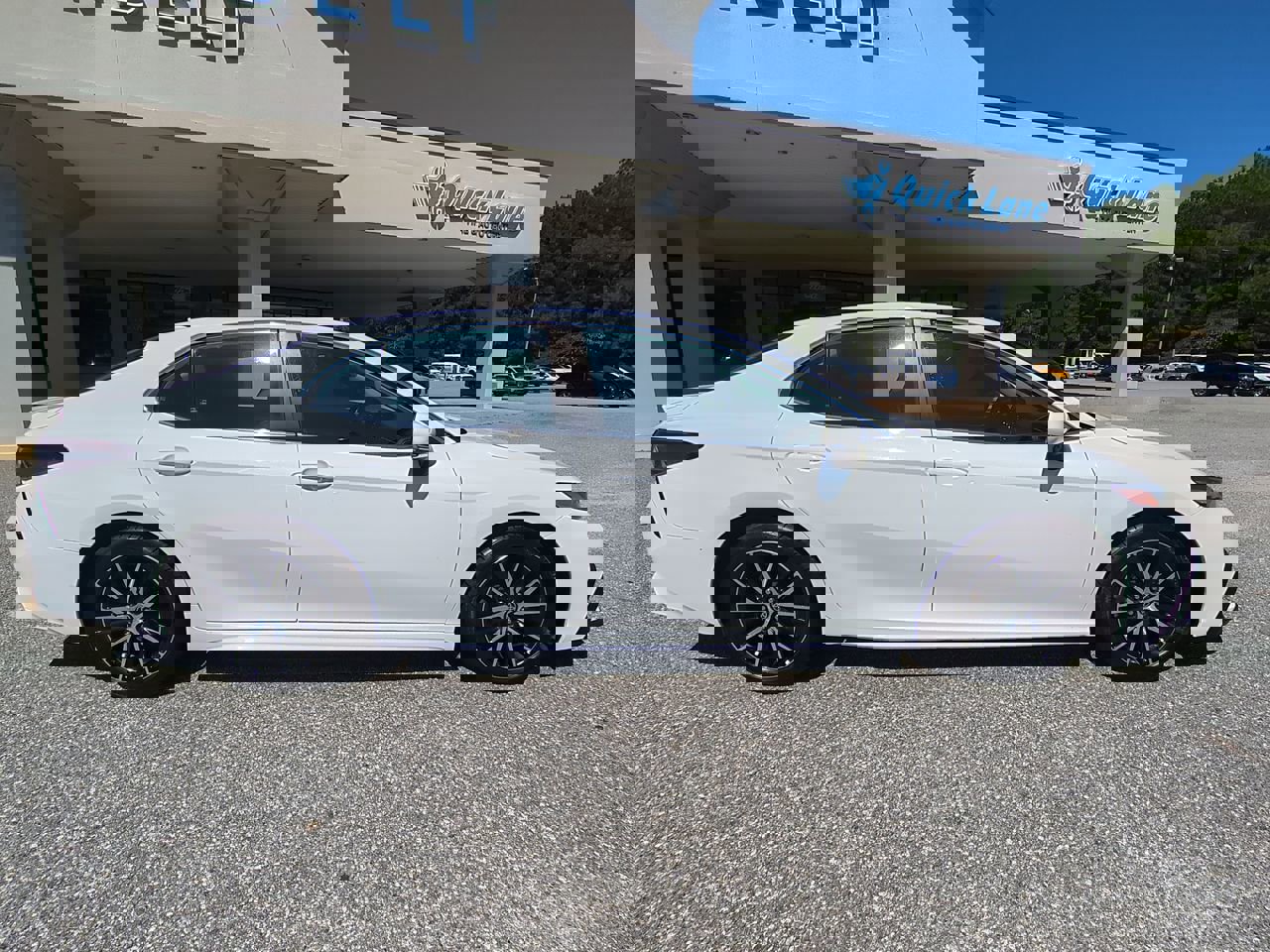 2023 Toyota Camry SE photo 3