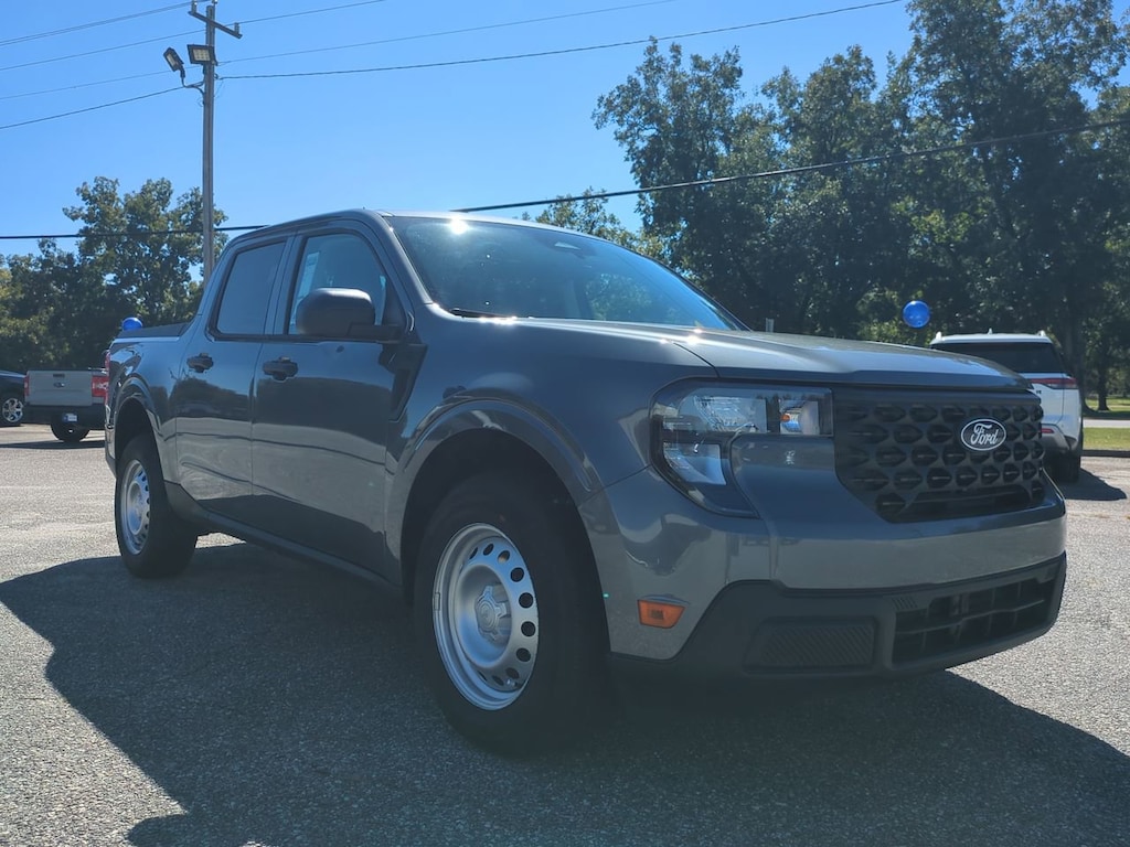 New 2025 Ford Maverick XL TRUCK