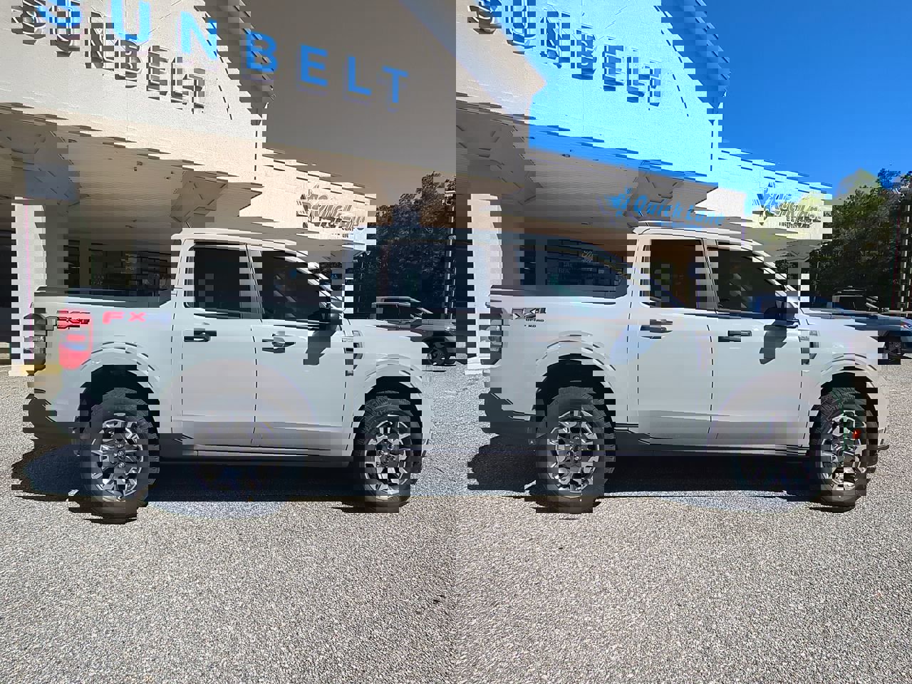 2022 Ford Maverick XLT photo 3