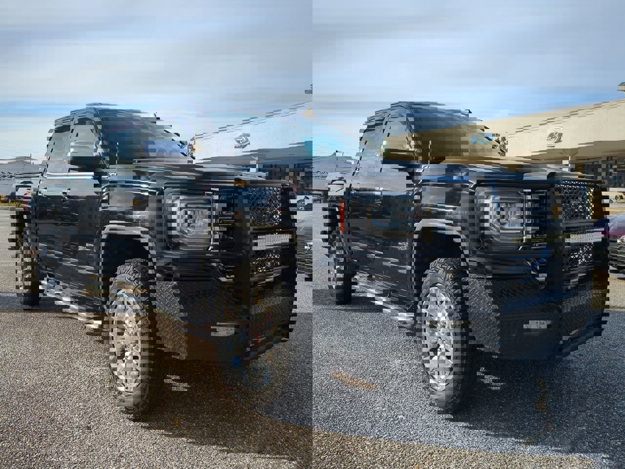 2017 Gmc Sierra 1500 SLT photo 2