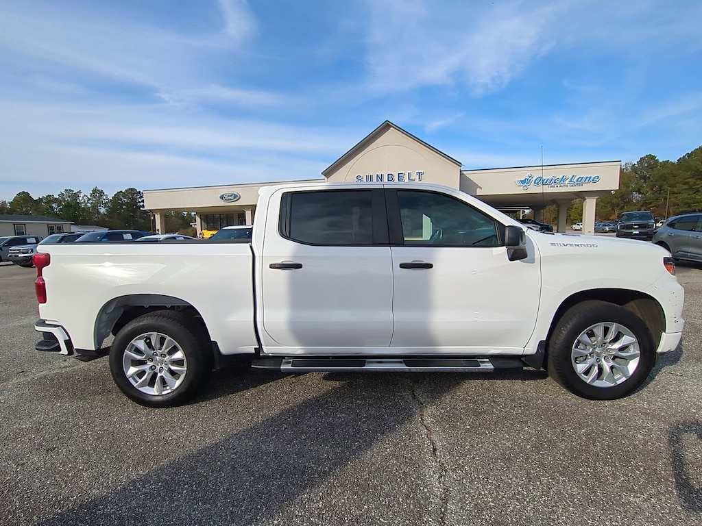 Used 2025 Chevrolet Silverado 1500 Custom